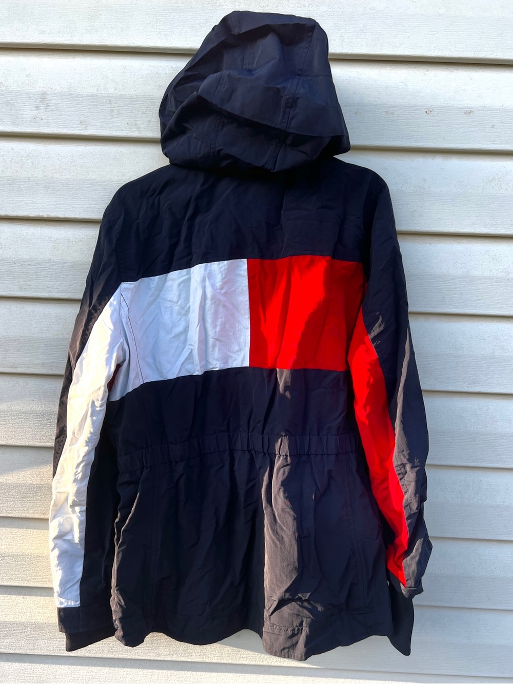 NICE Tommy Hilfiger size Medium Womens Ski Jacket Flag Blue